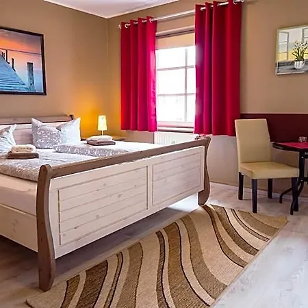Hotel Am Schloss 3*